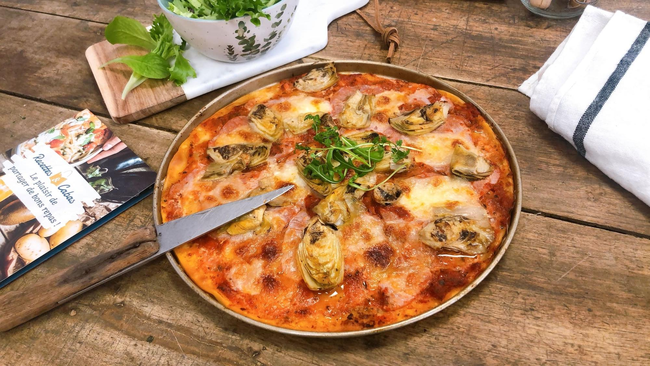 Recette Pizza mozzarella chorizo aubergine grillée, roquette